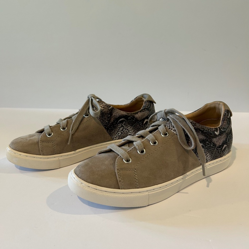 Tahari Taj Womens Greige Suede Snakeskin Low Top Sneakers Size 6M TA-TAJ